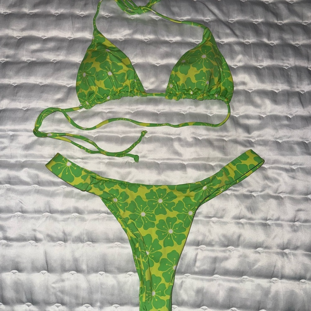 Urban Outfitters Green Floral Bikini Set